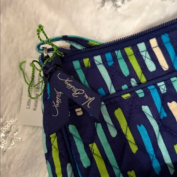 NWT Vera Bradley crossbody Katalina Showers, adjustable crossbody strap. - Picture 7 of 12